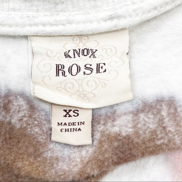 KNOX ROSE Gray V-Neck Tie Dye Sweatshirt - Picture 5 of 6